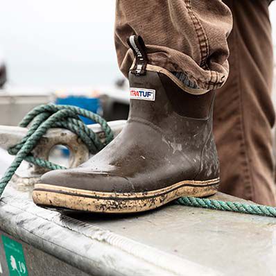 22734 | MEN'S 6 IN ANKLE DECK BOOT Link